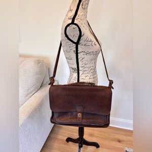 Vintage 1990s Coach Metropolitan briefcase in brown leather with brass hardware